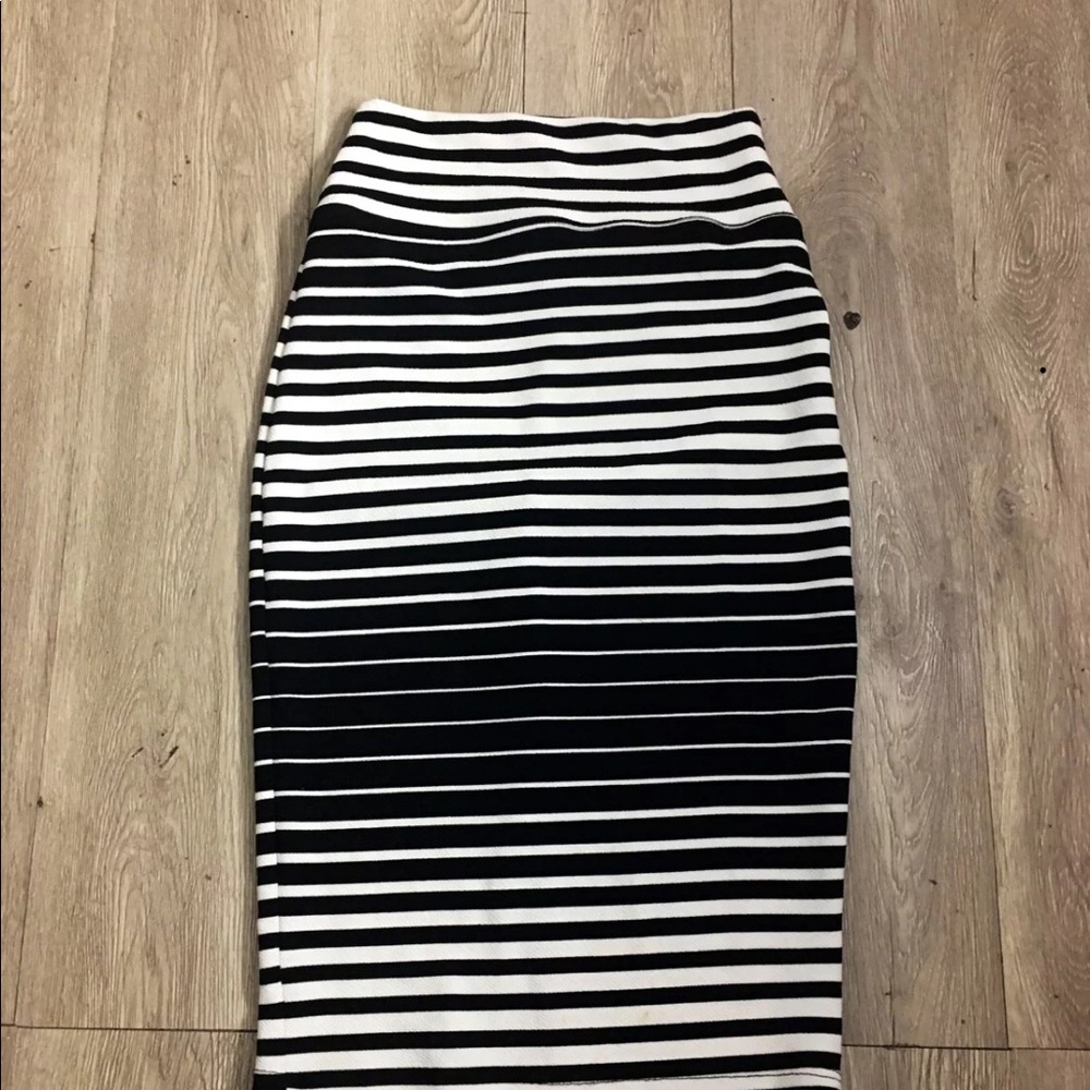 Black and White Stripe Bodycon Skirt M
